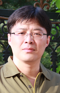 李煜伟 